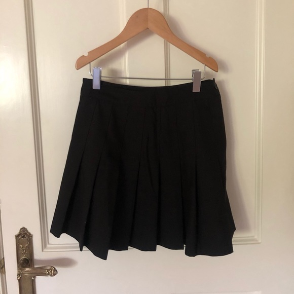 Aritzia Talula Black Tennis Skirt - Picture 4 of 5